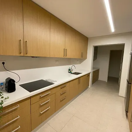 Quarto Aconchegante Com Varanda E Vista No Chiado Проживание в семье *