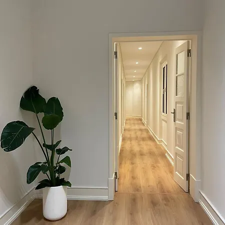 Проживание в семье Quarto Aconchegante Com Varanda E Vista No Chiado