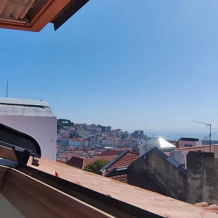 Quarto Aconchegante Com Varanda E Vista No Chiado Проживание в семье *