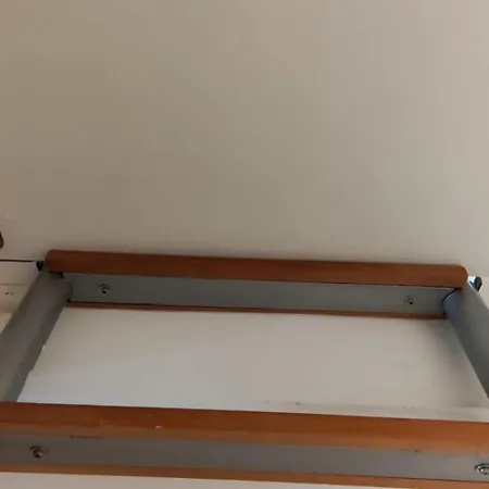 Quarto Aconchegante Com Varanda E Vista No Chiado * Лиссабон