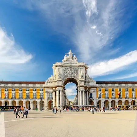 Aconchegante Com Varanda E Vista No Chiado Bed and breakfast Lisboa